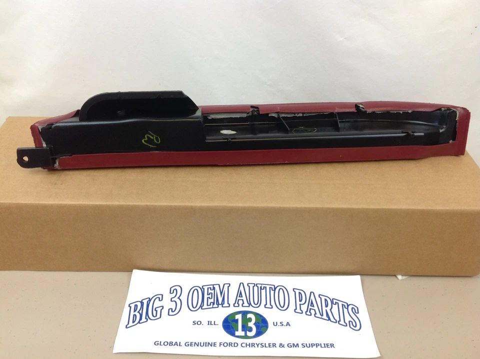 REPOSABRAZOS puerta roja delantera derecha Chevrolet C/K Blazer Suburban GMC C/K Yukon nuevo OEM Foto 3 de 4