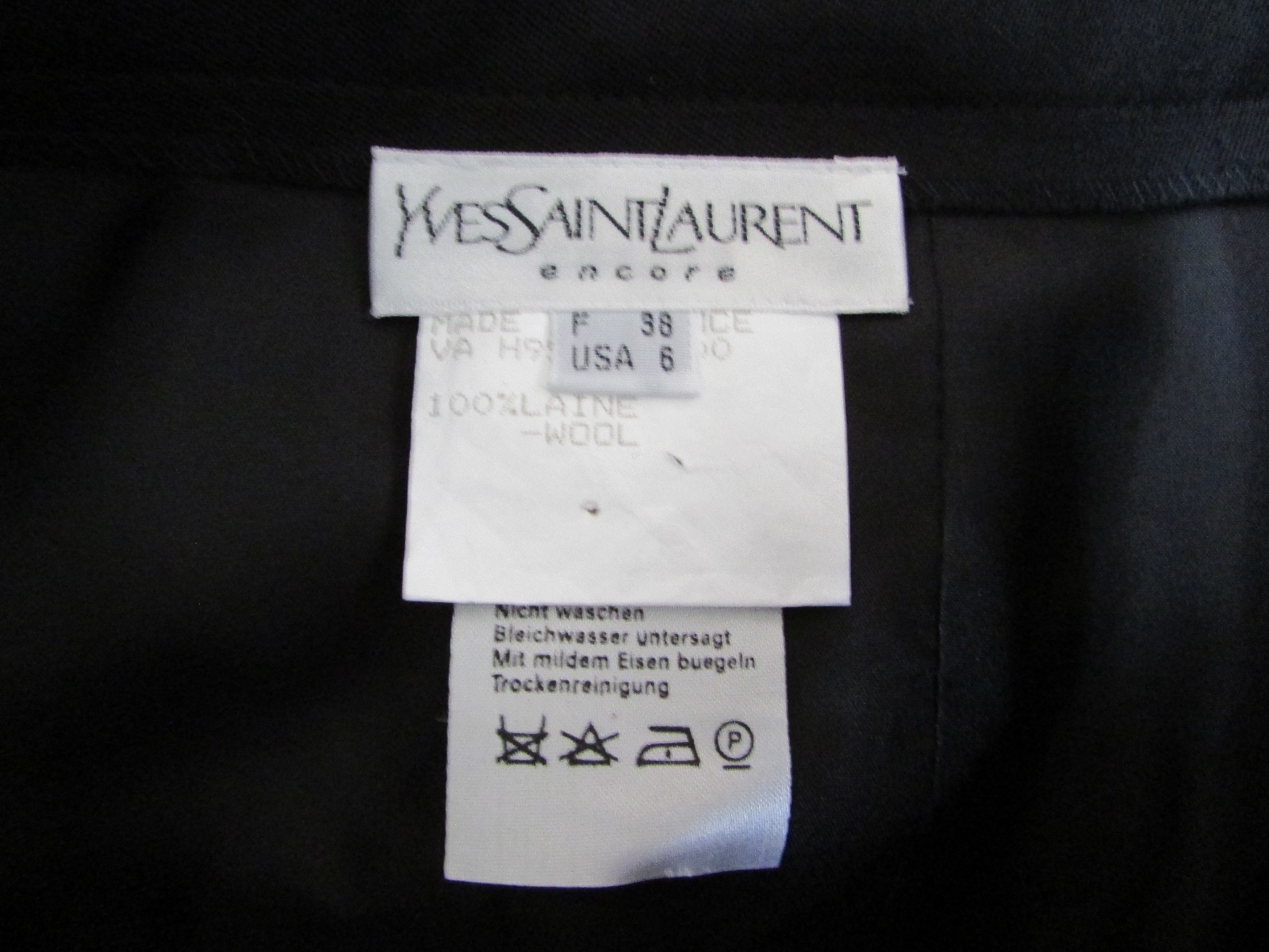 $305 Yves Saint Laurent Neiman Marcus gonna di lana nera linea A taglia 6 nuova con etichetta