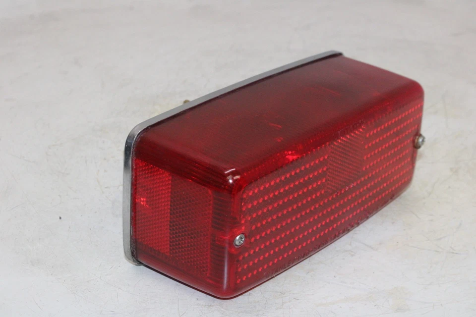 80-81 YAMAHA XS850 OEM LUZ TRASERA LUZ FRENO TRASERA Foto 2 de 4