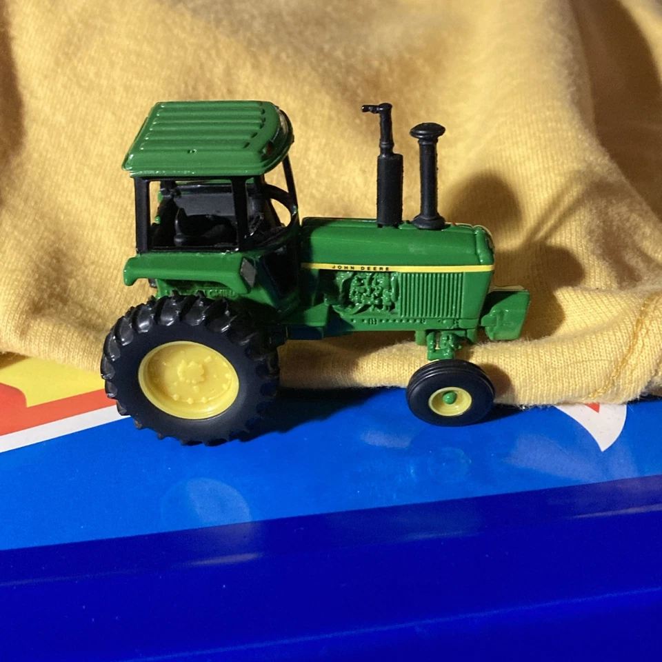 Ertl John Deere 1/64 Tractor And Trailer - Image 3 of 4