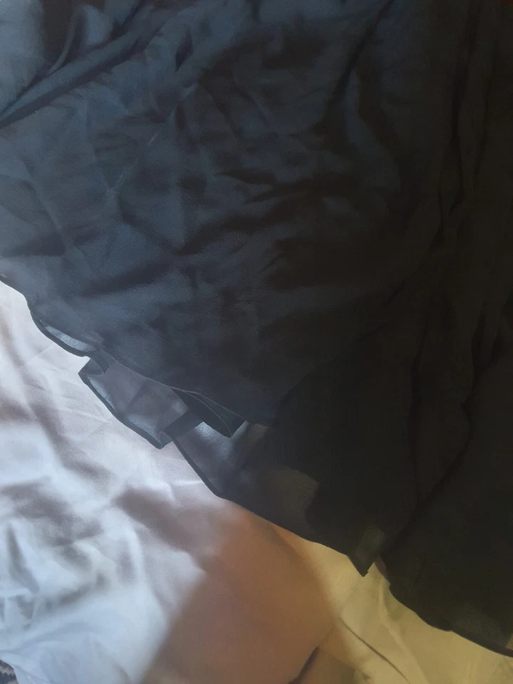 Vestido de cóctel arrugado GEORGE newtags seda precio de venta sugerido por el fabricante $450 S/12 en muy buena condición forrado hueso suave Foto 3 de 4