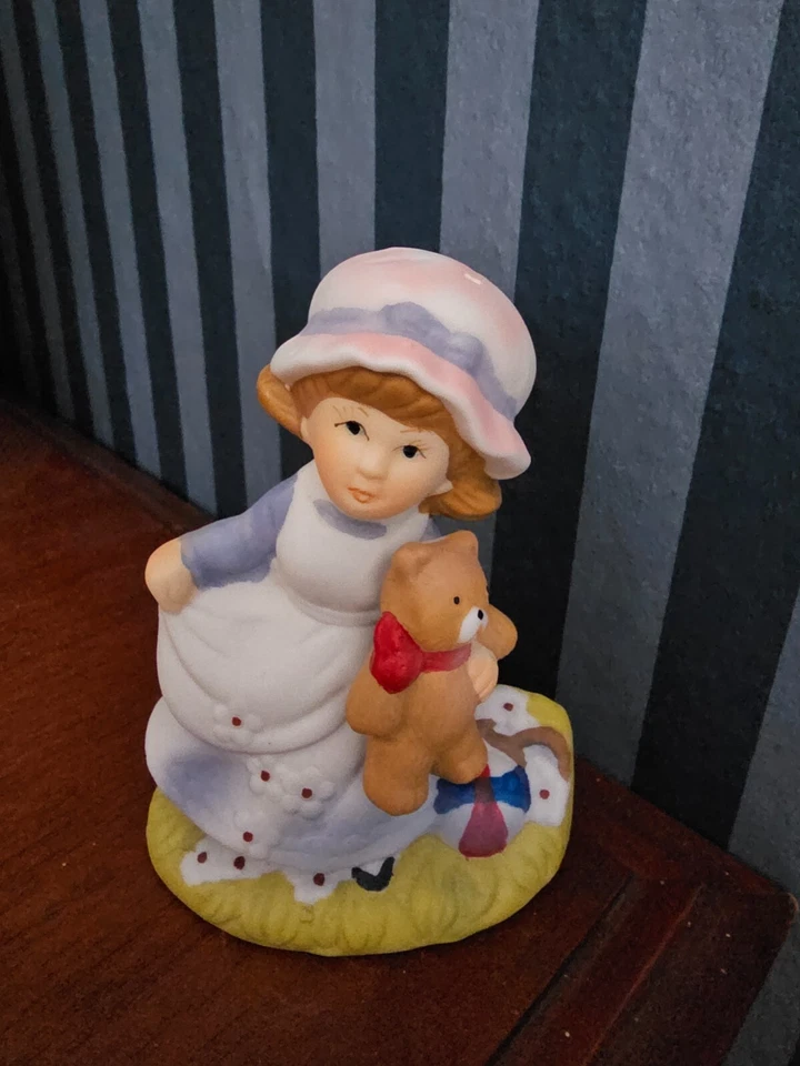 Vintage/Retro Sammelstück ,SetJunge mit Welpen und Mädchen mit Teddy. 11 cm Hoch - Bild 3 von 3