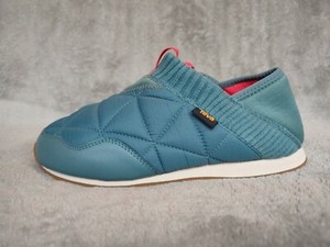 teva camping slippers