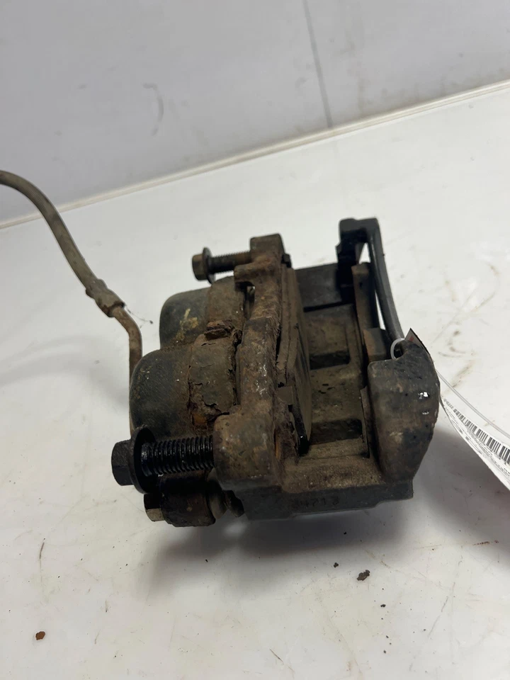 1998 - 2005 雪佛兰 S10 Blazer 前刹车卡钳 LH 发球杆 4x4 仅原始设备制造商 18029754 — 第 4/4 张图片