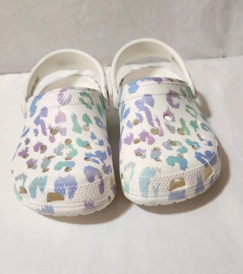 Crocs Classic сабо для девочек белые/гепард большие детские размер J-1 - Изображение 3 из 4