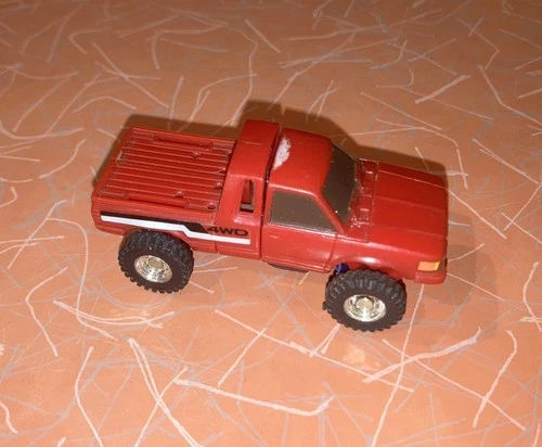 1984 GoBots "Small Foot" Pickup Truck Action Figure Bandai Original Transformer
