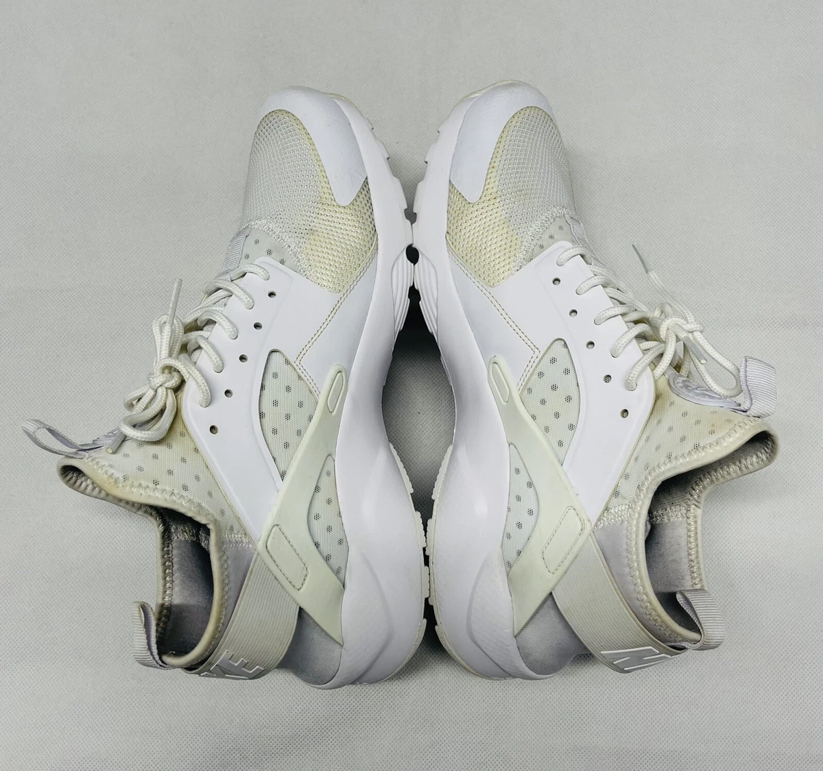 Huarache ultra triple clearance white