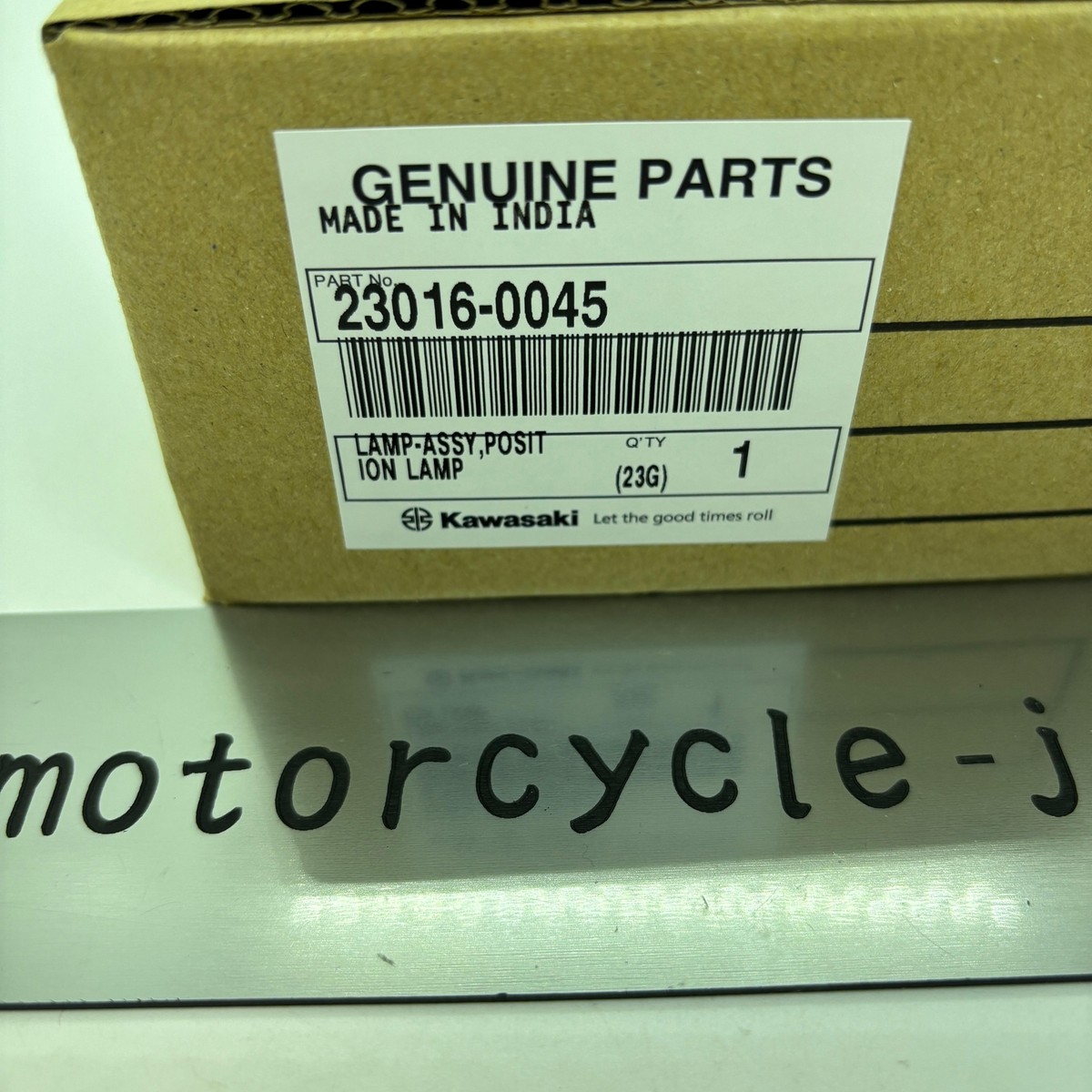 てんしあくま Matte Black & White Cherry Blossom Split - ZX6R 13-18