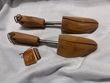 Shoe Keepers Cedar Wood Shoe Trees By Rochester Men's Size 3 with Tag