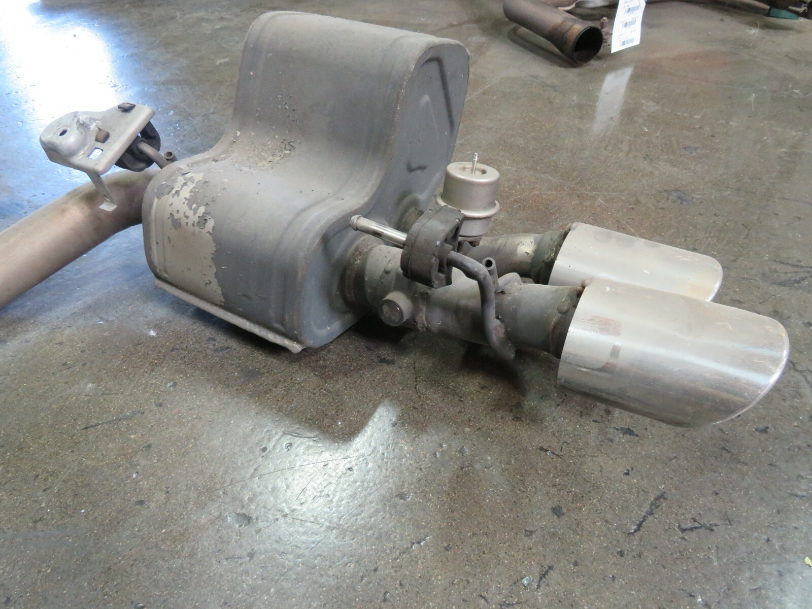 Maserati Quattroporte, RH, Right, Muffler, Used, Dented Tip, P/N 670030852