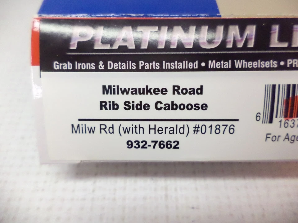 Walthers Ho 932-7662, Rib Side Caboose, Milwaukee Road 01876 - Image 2 of 2