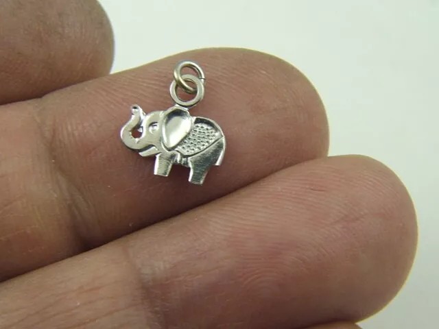 Small store elephant charm