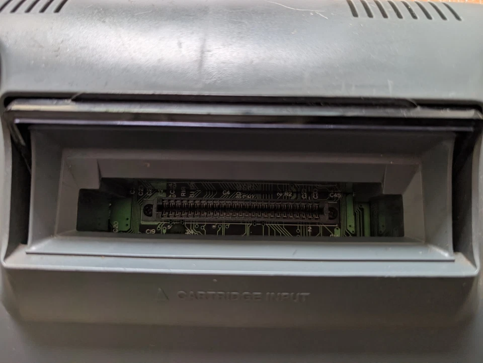 Sega Master System 2 Console AUS PAL-B(VV) - Model 3006-03 READ DESCRIPTION - Image 4 of 4