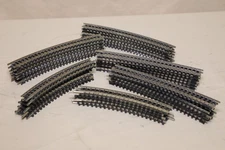 Atlas Lot 'M' consisting of 44 pieces N gauge Code 80 recycled track (see below)