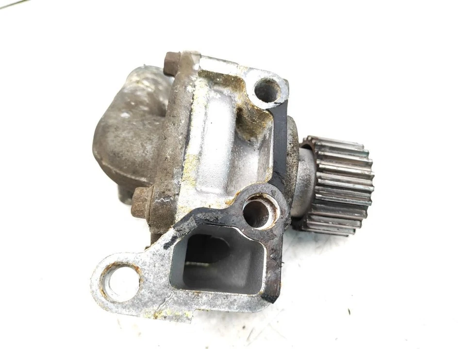 Pompa Dell'Acqua Motore Diesel Mazda B2200 B Series UF 2.2D 48kW 1989 Foto 2 de 4