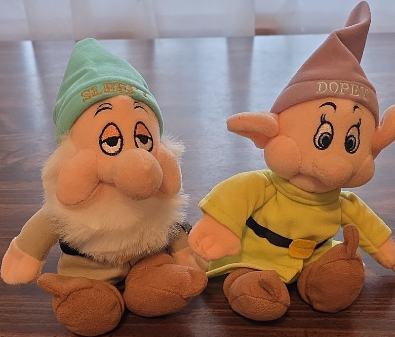 Disney Snow White Seven Dwarfs Sleepy & Dopey Plush Dolls, 8 Inch