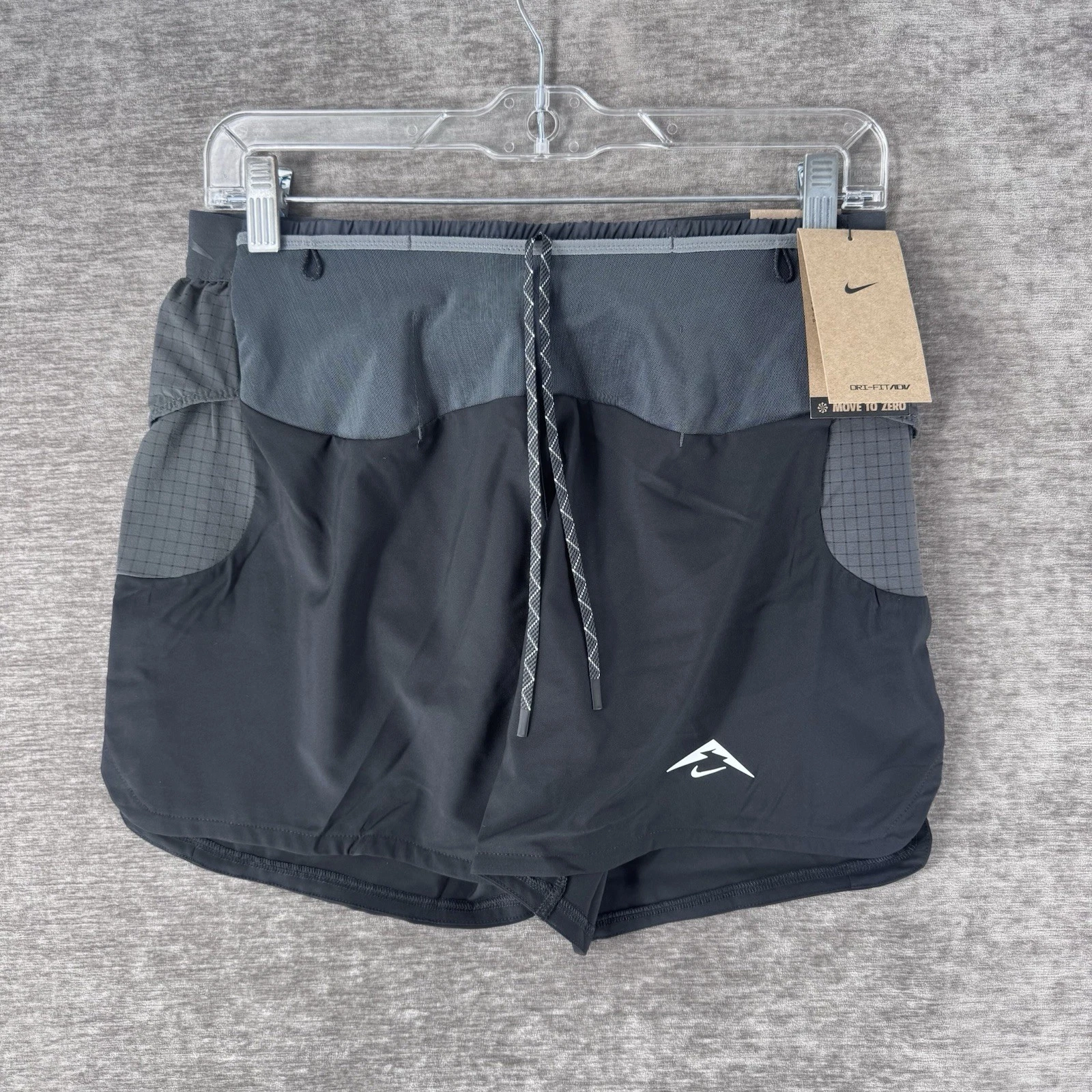 Nike Trail Second Sunrise 5" ADV Running Shorts Men’s Small Black HJ3572-010 NWT
Opens in a new wind