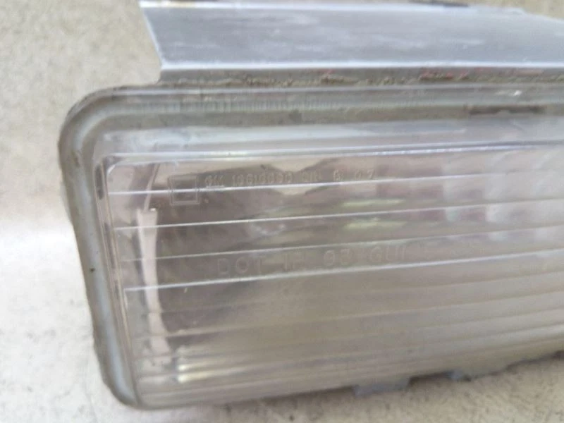 Luz de estacionamiento derecha para pasajero montada para Chevrolet S10/S15/Sonoma K8 94-97 Foto 2 de 4