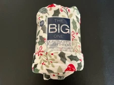 Kohls The Big One Holiday Botanical Oversized Plush Throw 5ft x 6ft