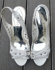Guess Rare Vintage White Leather Slingback Pe...