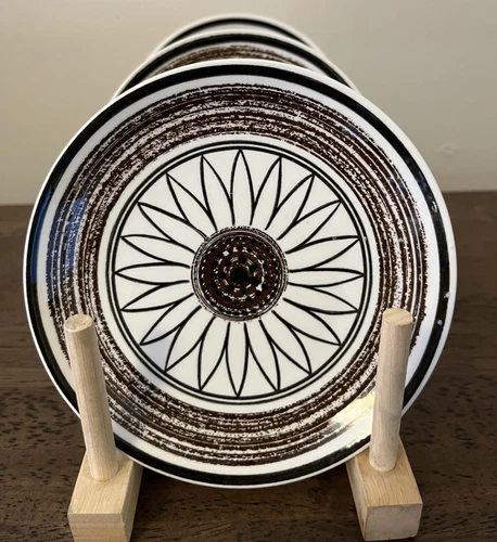 Set of 3 Vintage Royal China (USA) Casa Del Sol Bread and Butter Plates in EUC