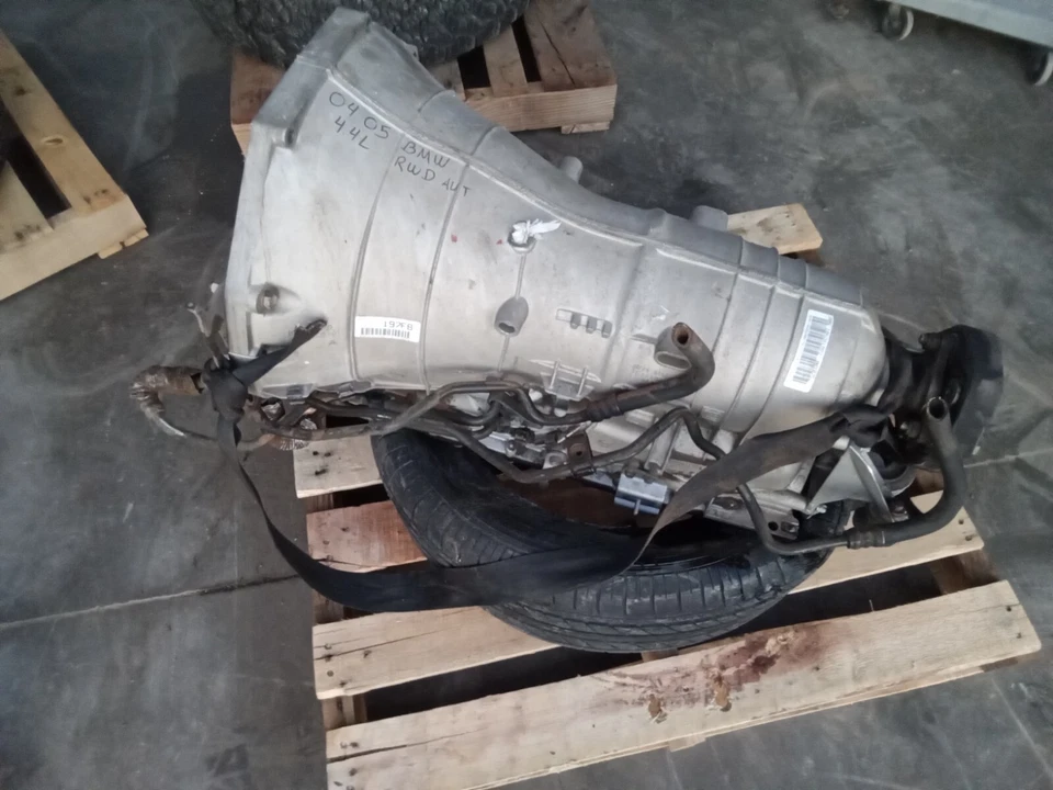 BMW 745LI 745I 2004-2005 4,4 L tracción trasera transmisión automática - solo 147 k millas Foto 3 de 4