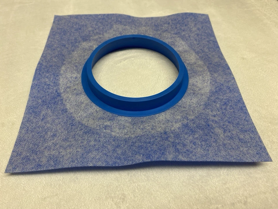 Collar de válvula mezcladora de ducha Tile Redi 9,25 pulgadas Foto 4 de 4