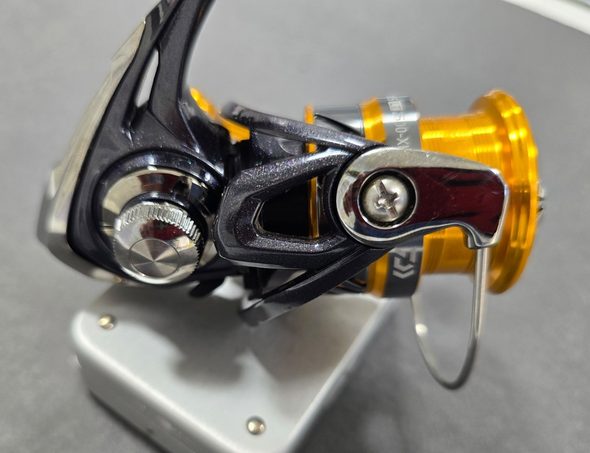 Daiwa REVROS LT-2500 XH Spinning Reel | eBay