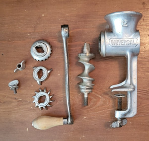 VTG Union Manufacturing Co. Universal No 2 Food & Meat Chopper/Grinder ~ USA