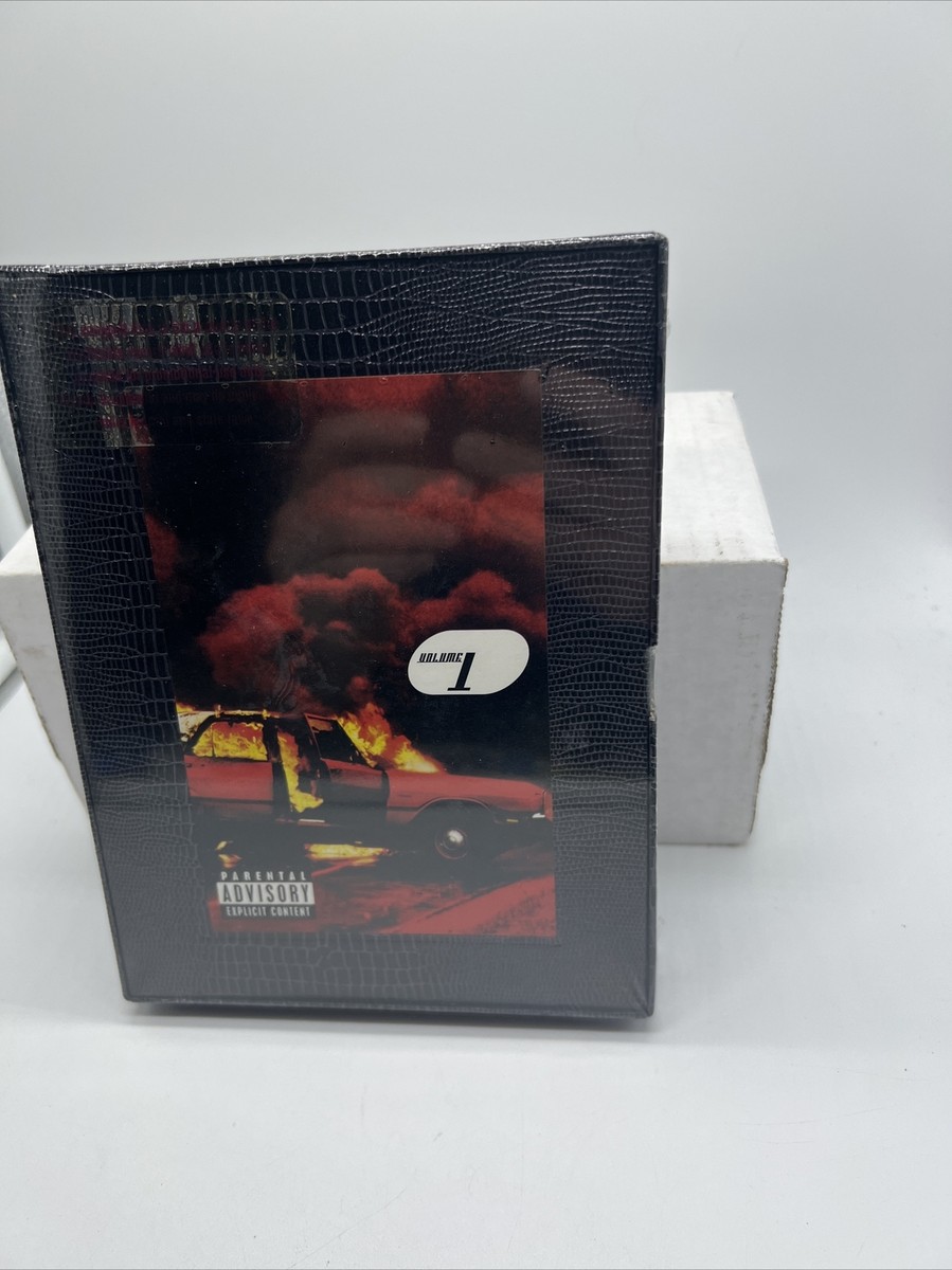 MOTLEY CRUE - Music To Crash Your Car To Volume 1 BOX SET Brand