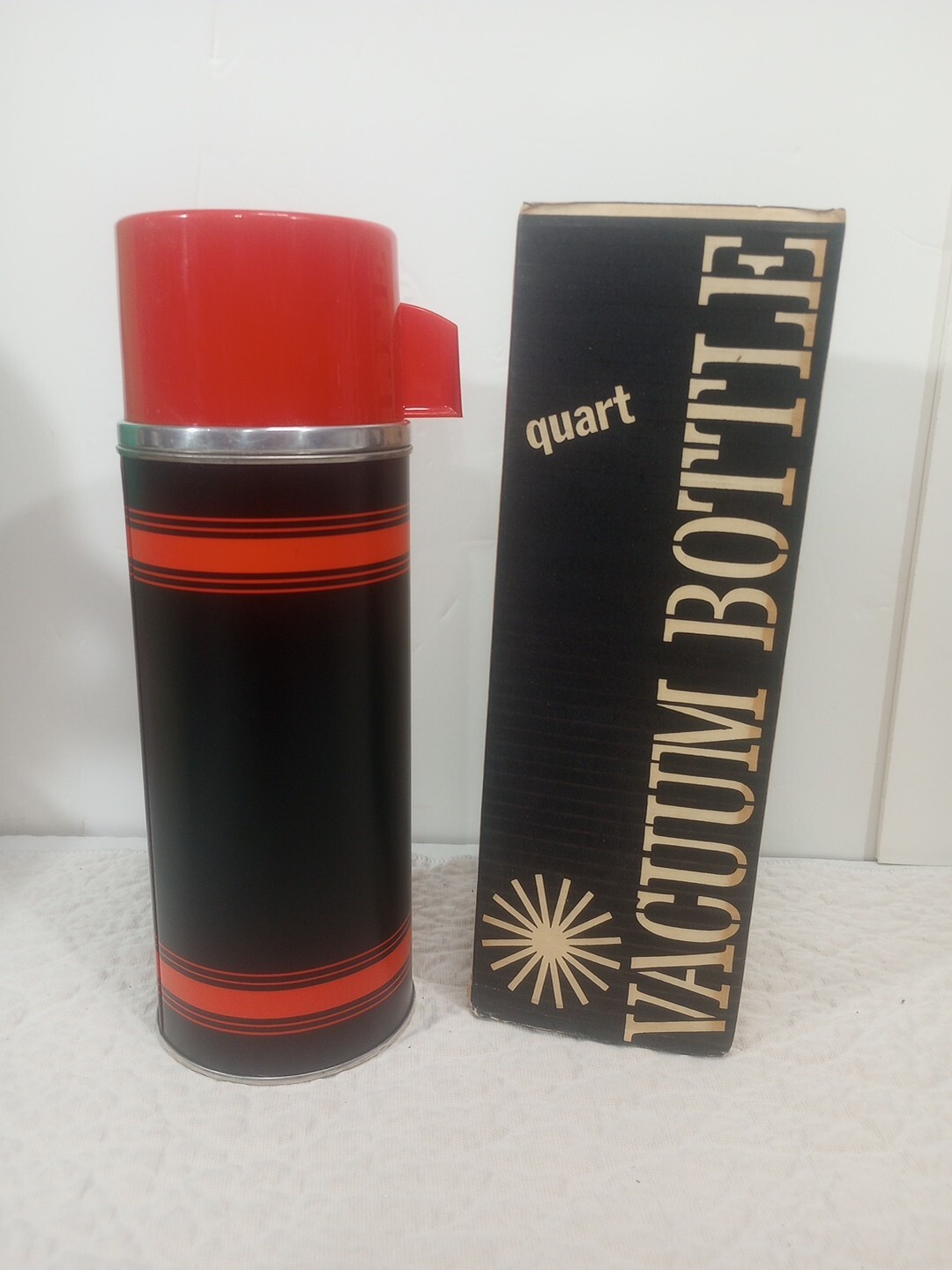 Aladdin 1 Quart Vintage Vacuum Bottle Black And Red 32B With