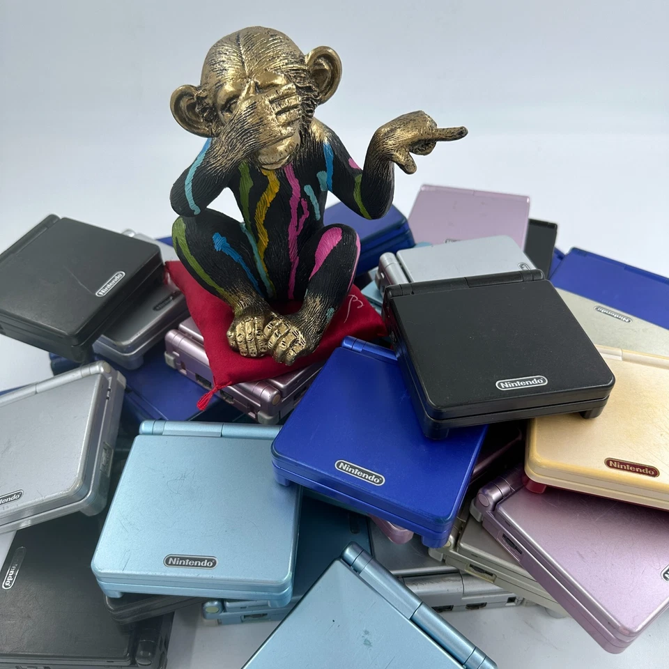 Gameboy Advance SP Lot Select Junk for parts As Is console Random Color - Image 2 of 4