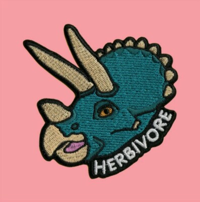 Buy Veggiesaurus - Vegetarian / Vegan Dino Iron On Patch Online In - Foto 2