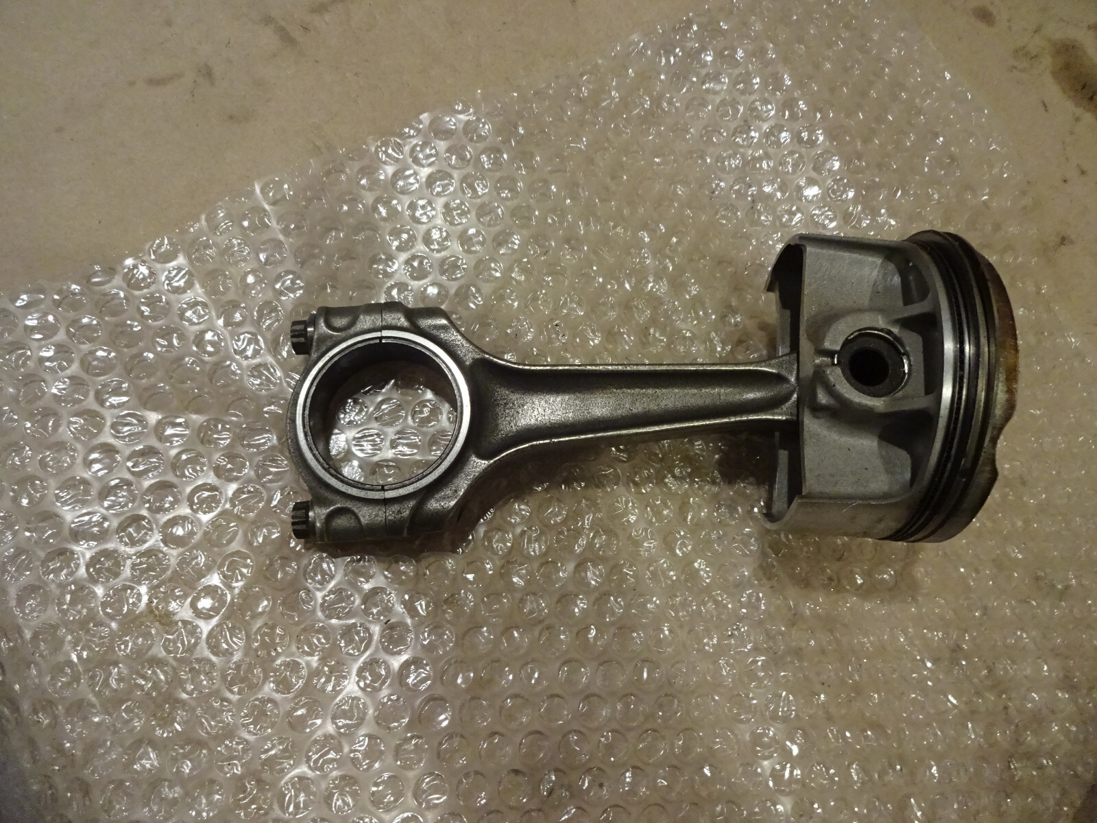 Maserati 4200, Quattroporte-LH Engine Piston & Con Rod Cyl# 8 -P/N 198412-192402