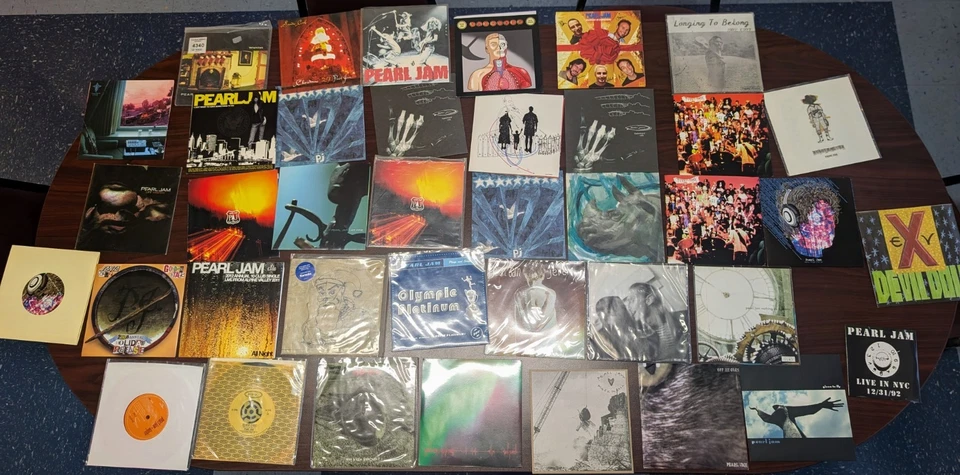 Pearl Jam Vinyl Lot complete xmas 45's + rare lp's my entire collection! Foto 2 de 4