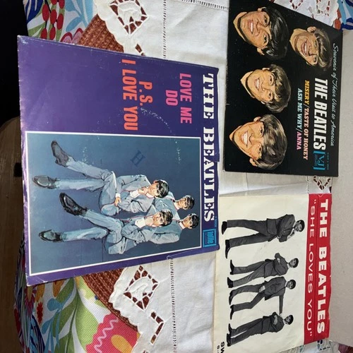 New ListingVintage Lot Of 3- Records The Beatles.. Vinyl..