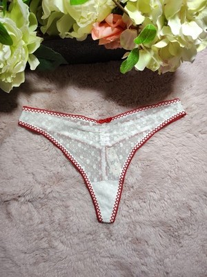 Top sample True Vintage Victoria's Secret Valentines Heart Lace Thong M/L READ
