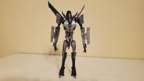 Transformers Prime First Edition Starscream Deluxe Class Figure