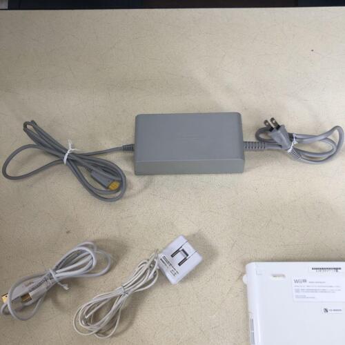 Consola Nintendo Wii U (blanca) + GamePad, alimentación y cable versión japonesa - Imagen 6 de 6