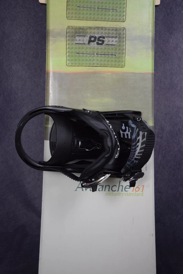 AVALANCHE SNOWBOARD SIZE 161 CM WITH NEW ELEMENT EXTRA LARGE BINDINGS - Image 4 of 4