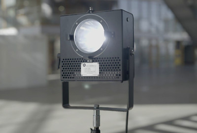 Plasmaleuchte Hive Lighting Wasp Flicker free up to 1 Mio Frames, Flightcase
