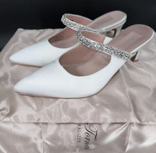 Naturalizer Pnina Tornai Liefde White Satin Crystal Strap Mules Shoes Womens 7M