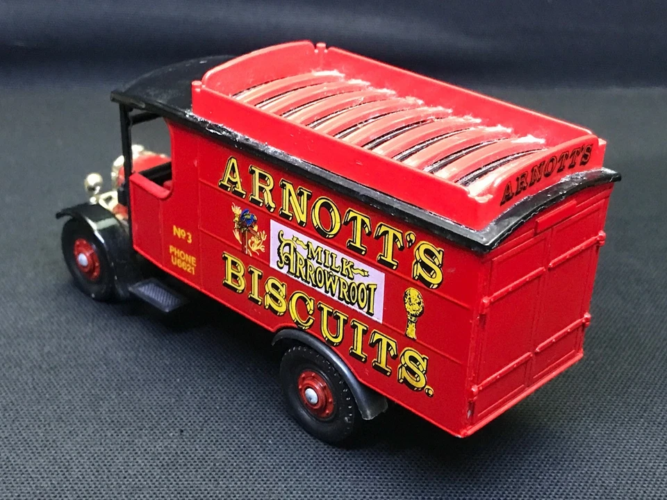 Corgi Arnott's Biscuit Truck Diecast Scale 1:43 Made in Great Britain - Image 3 of 4