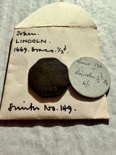 17th Century halfpenny LINCOLN City issue 1669 changed by the Maior. Lincs 138.