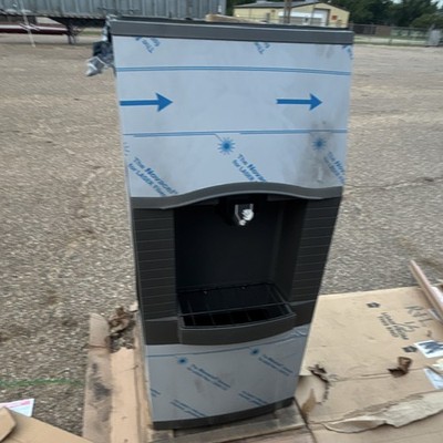 Manitowoc SPA160 Air Cooled Crescent Ice & Water Dispenser, 115V, 301-500 lb/24h