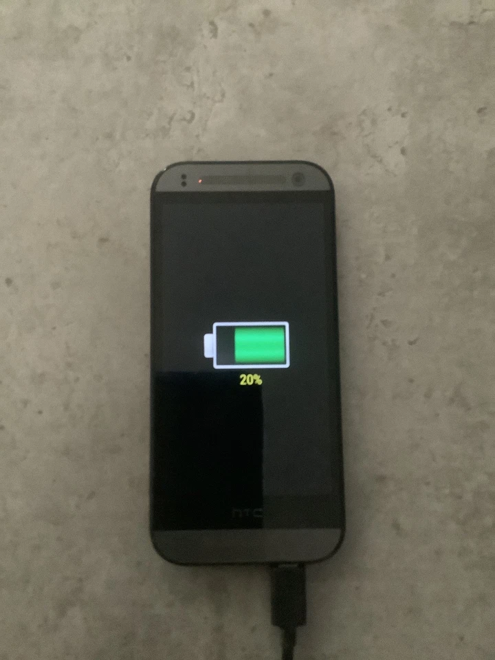 HTC one mini2 handset - Image 3 of 4