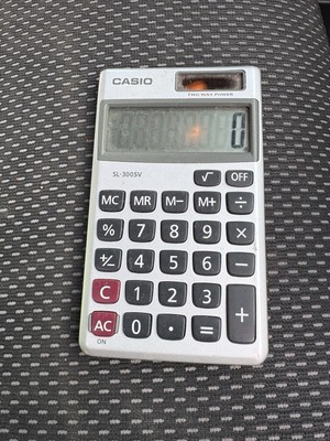 Casio SL-300SV Basic Calculator Compact Wallet Solar Two Way Power & TESTED