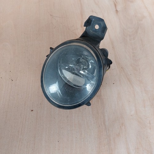 BMW 1er E81 E87 LCI Stoßstange vorne links Nebelscheinwerfer 7837501