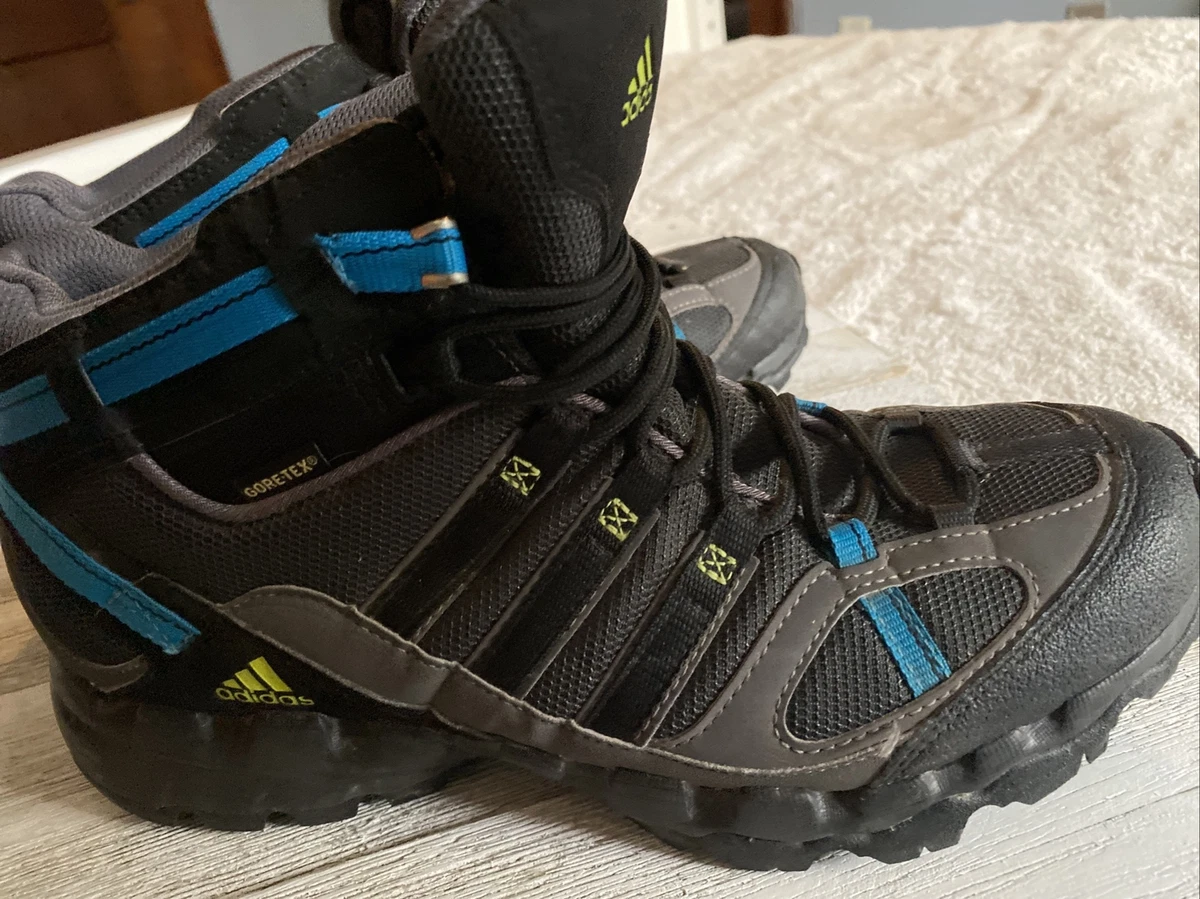 Adidas gore tex best sale blue