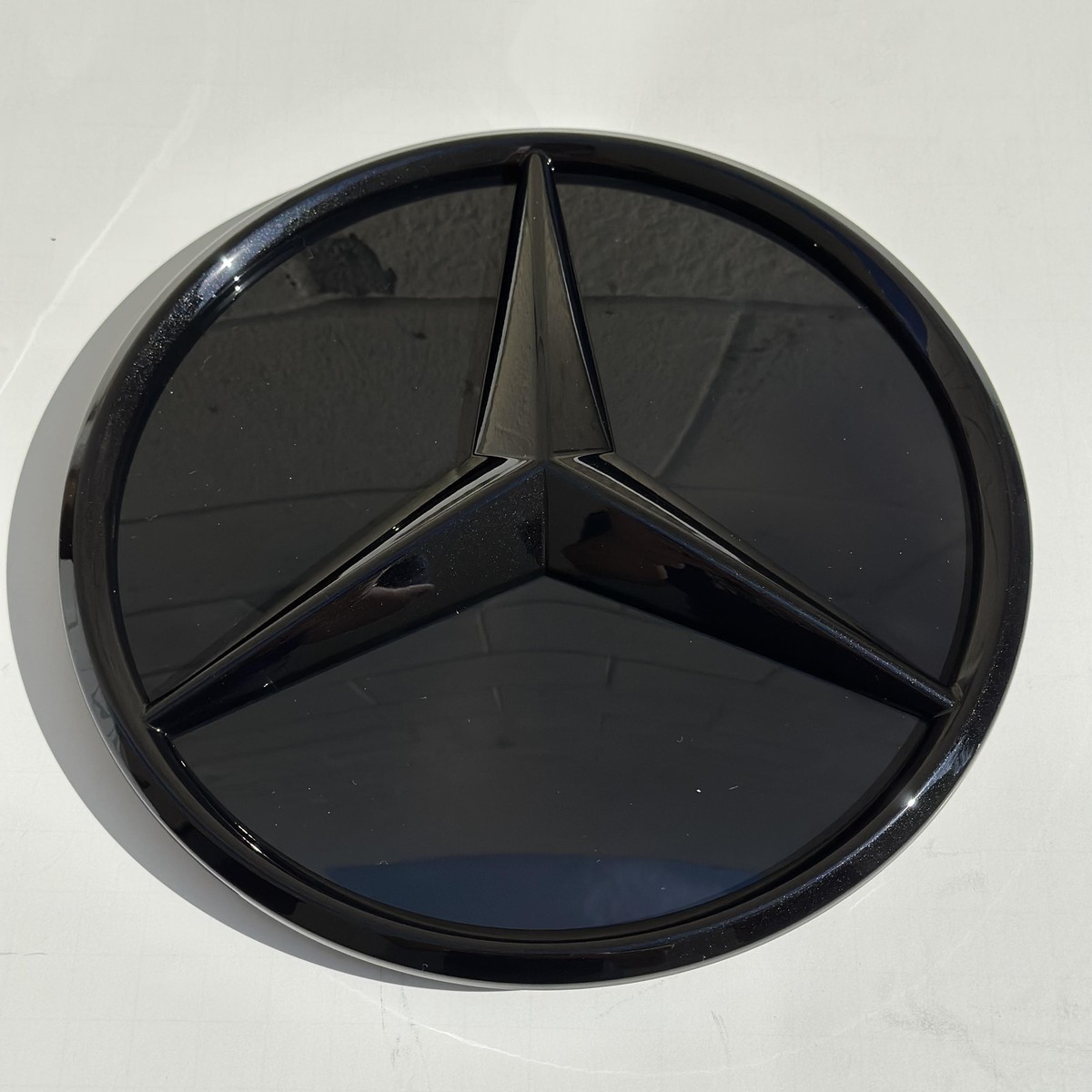 GENUINE Mercedes Benz W465 Front Grille Star w/ Baseplate (BLACK